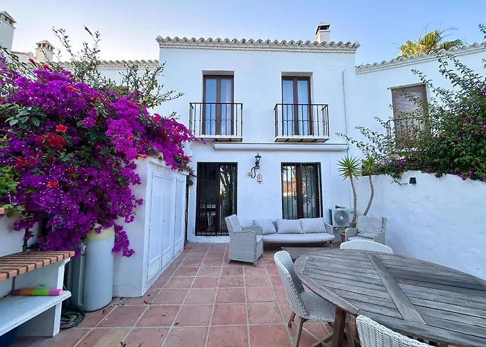 House In Marbella Surrounded By Golf Courses