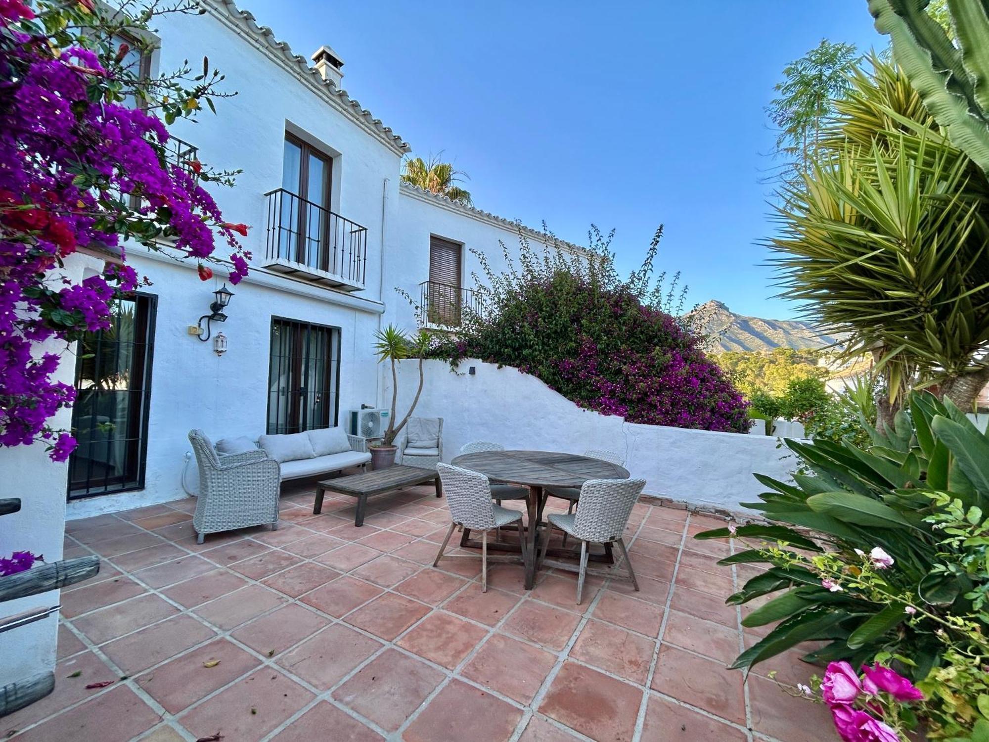 Сasa de vacaciones House In Surrounded By Golf Courses